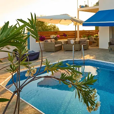 منزل للإقامة Villanelle Welcomes Dog Lovers Only تالا
